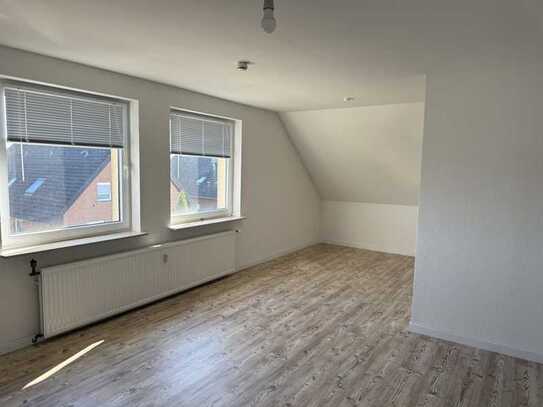 4 - Zimmer Dachgeschosswohnung in Garbsen / OT Osterwald zu vermieten