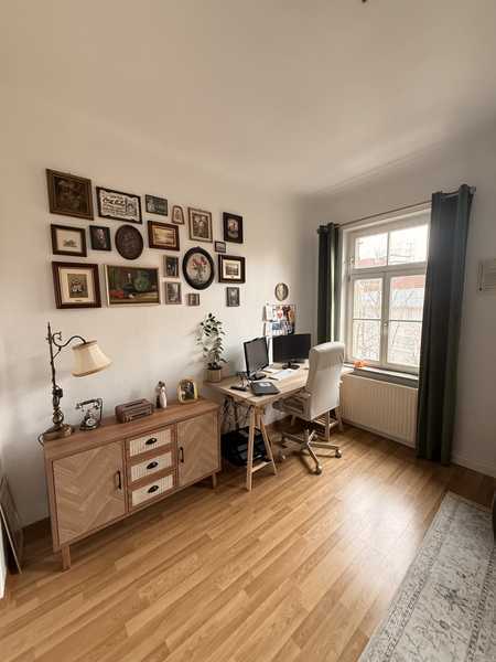 Helle 3,5-Zimmer Wohnung im 2. OG mit Balkon in Stuttgart