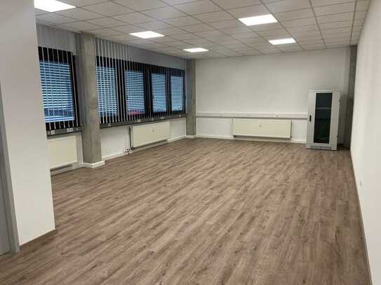 Büro- und Lagerflächen in begehrter Lage