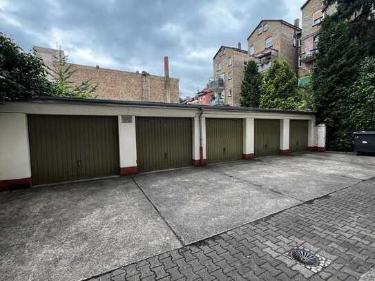 Garage in zentraler Lage in Offenbach zu vermieten