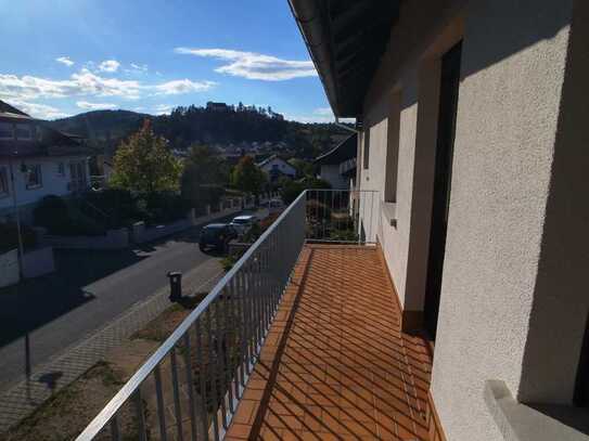 Freundliche 4-Zimmer-Wohng. mit Terrasse, EBK mögl. und Gartenmitnutzung in Fischbachtal