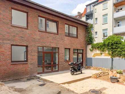 Bezugsfertiges Bürohaus in ruhiger Lage mit Wohnoption