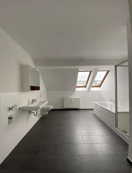 Helle 2,5-Zimmer Dachgeschosswohnung in Leipzig Zentrum-West