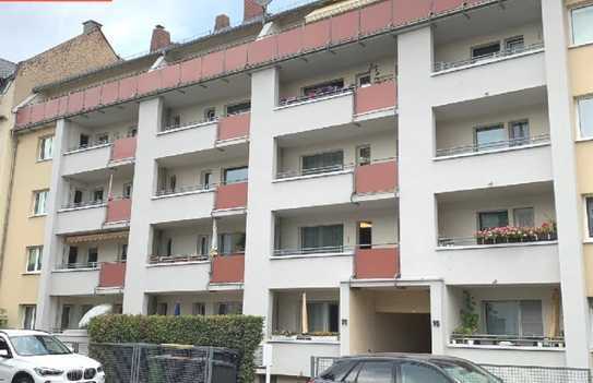 4-Zimmer-Wohnung mit gehobener Innenausstattung mit Balkon