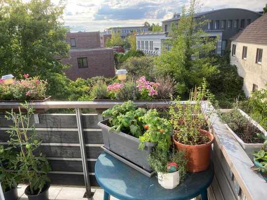 Helle, sehr gepflegte 2-Zimmer-Wohnung mit Balkon in Büderich