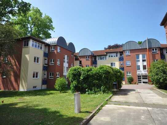 2-Raum Gartenwohnung mit schöner Terrasse, Ideal für Senioren