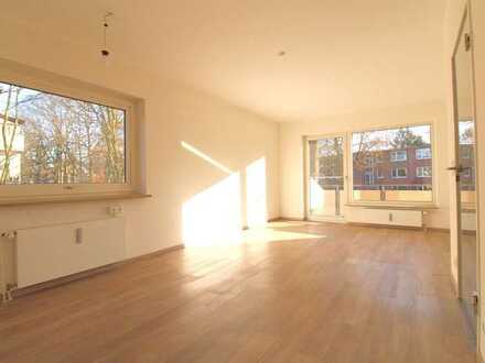 Neu renovierte Wohnung mit zwei Räumen und EBK in Reutlingen