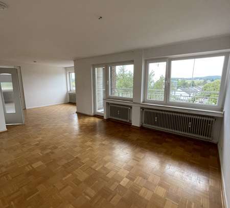 Großzügige 4-Zimmer-Wohnung mit 2 Balkonen