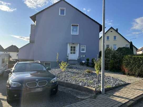 Familienfreundliches Zweifamilienhaus in Hiddenhausen mit gepflegtem Garten!