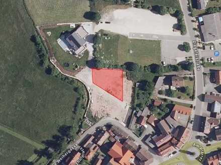 Teilerschlossener Bauplatz in zentraler Lage von Bechhofen.