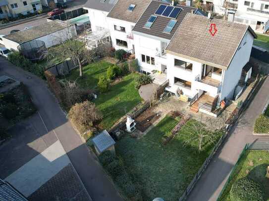 Reihenendhaus mit schönem Garten und Blick auf den Bienenbuckel