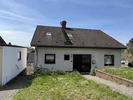Zwei-Familienhaus mit Einliegerwohnung in ruhiger & idyllischer Lage