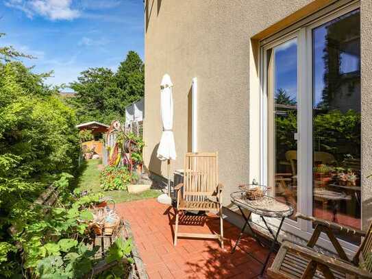 Einfamilienhaus (BJ 2013) in ruhiger, grüner Stadtrandlage Berlins mit großer Dachterrasse