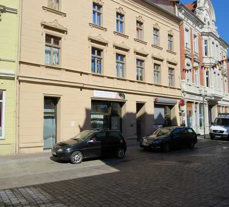 Schöne, renovierte 3,5 Zimmer Wohnung mit Balkon in ruhiger Innenstadtlage von Stendal