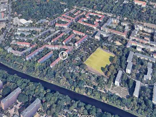 Traumhafte DG-Wohnung mit zwei Terrassen in grüner Lage nahe Teltowkanal