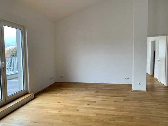 Geräumige Penthouse-Wohnung mit gehobener Ausstattung und atemberaubendem Blick