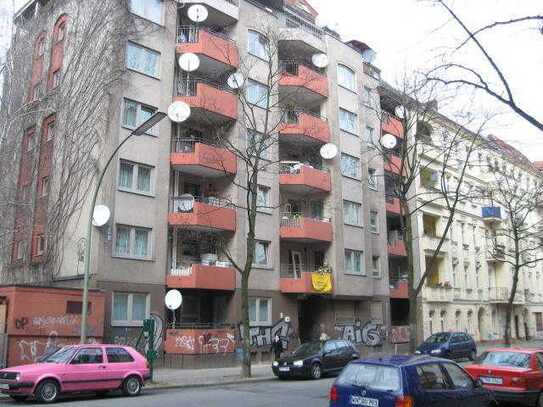 Stellplätze/Tiefgarage in Neukölln Weserstr. 39 /Ecke Fuldastraße