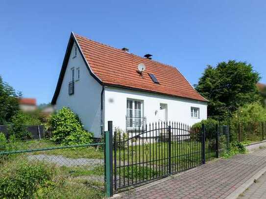 Gemütliches Einfamilienhaus auf großem Grundstück in der Thüringer Rhön