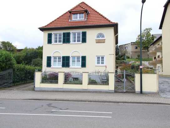 Gepflegte Stadtvilla in bevorzugter Lage von Bad Dürkheim * Grundstück mit Erweiterungsmöglichkeit