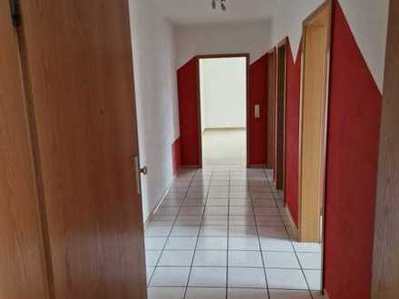 2-Zimmer-Wohnung mit Balkon und Einbauküche in Steinau an.d. Straße
