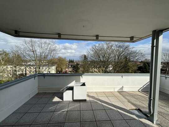 Helle Terrassenwohnung mit EBK Nähe Bunter Garten