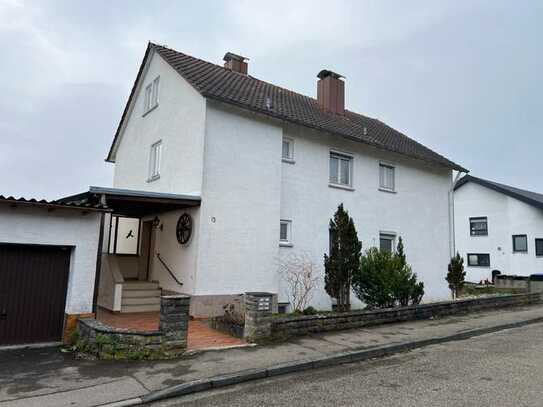 renovierungsbedürftiges Zweifamilienhaus mit Ausbaureserve am Zanger Berg in Heidenheim zu verkaufen