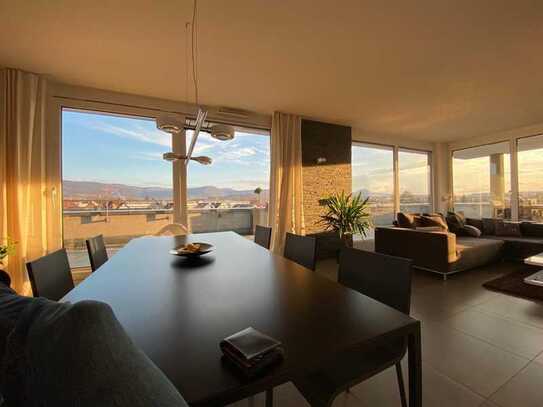 Luxuriöse Penthouse-Wohnung in der Outlet-City Metzingen mit Blick auf die schwäbische Alb