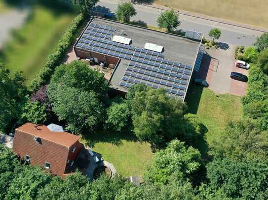 Hochwertige Gewerbehalle mit Wohnhaus in Bad Bederkesa