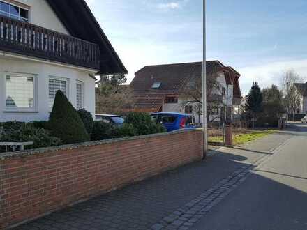 Schöne, helle 3,5-Zimmer-Wohnung in ruhiger Wohngegend mit sehr guter Verkehrsanbindung.