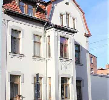 Lichtdurchflutete 3-Raumwohnung NEU RENOVIERT und SANIERT