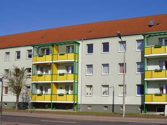 gepflegtes und begrüntes Wohngebiet, Balkon