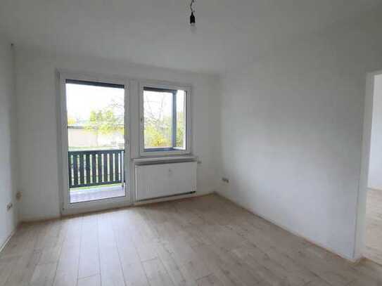 *Ihr neues Zuhause* 2-R-Wohnung im Erdgeschoss mit Badewanne & Balkon