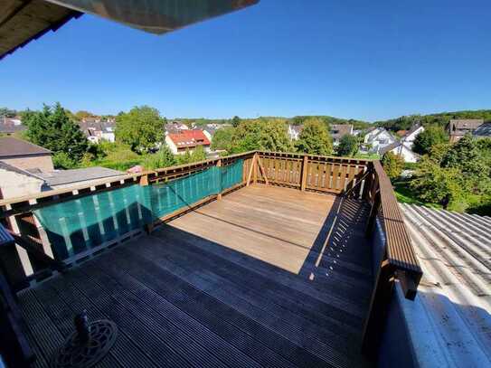 Großes WG-Zimmer, Dachterrasse, Balkon, Stellplatz, 3er WG