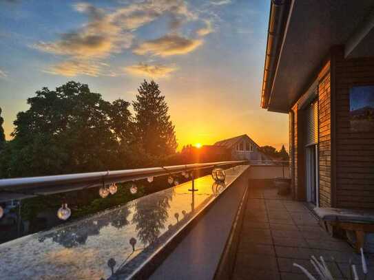 Sonnige Penthouse-Wohnung nähe Schlosssee