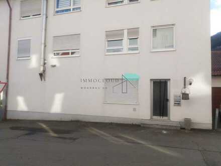 2 Zimmer Wohnung/ Salon inkl. Stellplatz