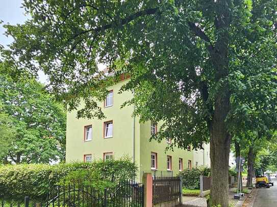 Modernes Bad und idyllischer Balkon – das Paket stimmt!