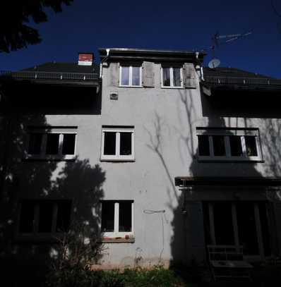 ++ 1 - 3 Fam.Haus in Privatstraße sehr ruhig - Am Kräherwald - DG Top saniert, Dach neu ++
