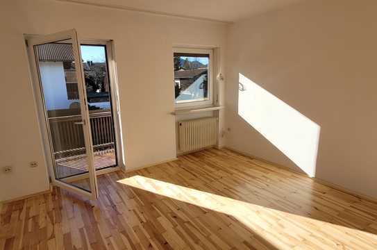 Helle 1,5-Raum-Wohnung mit Balkon und EBK in Bad Tölz - von privat