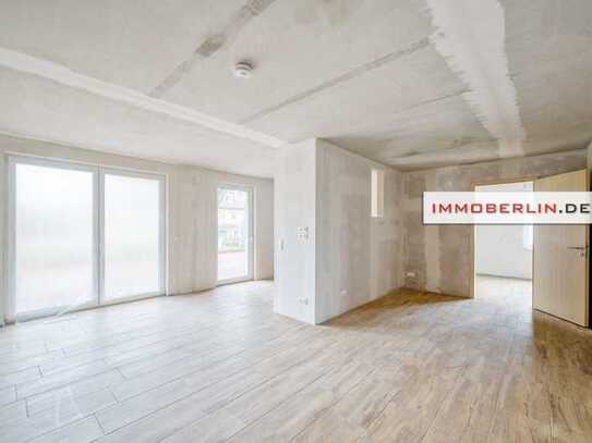 IMMOBERLIN.DE - Ersteinzug! Attraktive barrierefreie Wohnung mit Terrasse & Gestaltungspotential