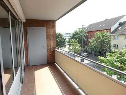Attraktive, zentral gelegene Wohnung mit 2 Balkonen.