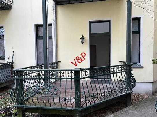 Renovierte 3- Zimmer Wohnung mit großem Balkon im gepflegten Wohnhaus in MD/Stadtfeld!