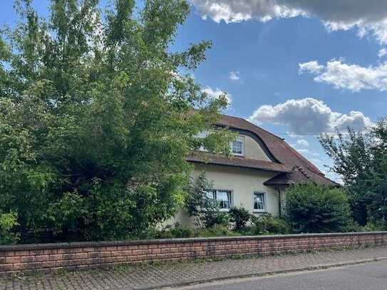 Wunderschöne traumhafte Villa mit 2 Wohneinheiten in ruhiger Lage von Saarwellingen zu verkaufen