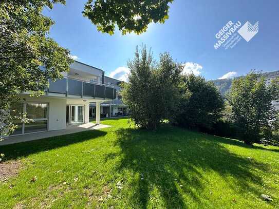 Unverbaubarer Blick ins Grüne, Privatgarten, große SW-Terrasse, Tageslichtbad, kurzfristig beziehbar