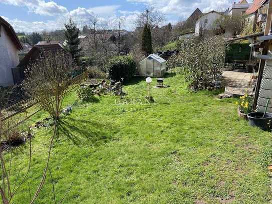 Sympathisches Einfamilienhaus mit Süd-Garten und reichlich Platz zum Handwerken sucht neue Bewohner!