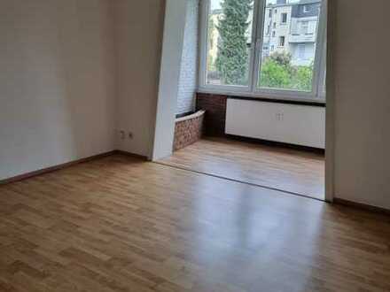 Attraktiv e 2 1/2 Raum Wohnung in 45478 Mülheim an der Ruhr