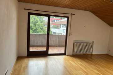 Ansprechende 3-Zimmer-Wohnung mit Balkon und Einbauküche in Donzdorf
