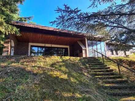 Absolute Alleinlage // Bungalow // Ländereien // Park // Bach // Selbstversorgung