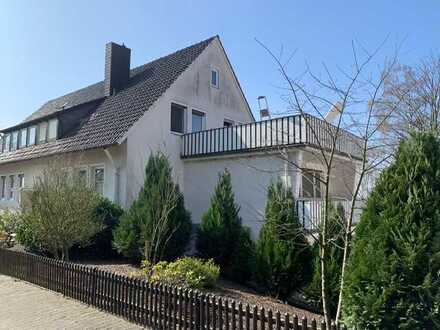 Erstbezug nach Sanierung: exklusive Dachgeschosswohnung mit EBK und Terrasse in Bielefeld