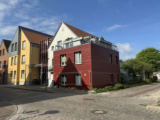 Helle 3-Zimmerwohnung mit Balkon mit Wasserblick