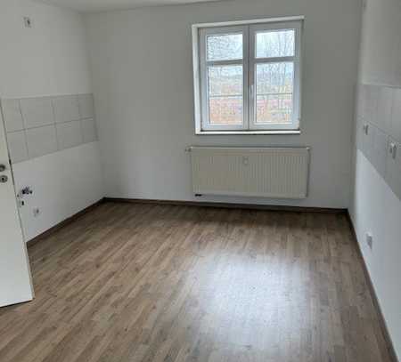 2-Raum Wohnung mit Balkon wartet auf Sie!